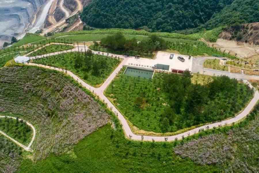 ͼΪ5�£���ɸ��ѵĵ���ͭ��������ɽ��