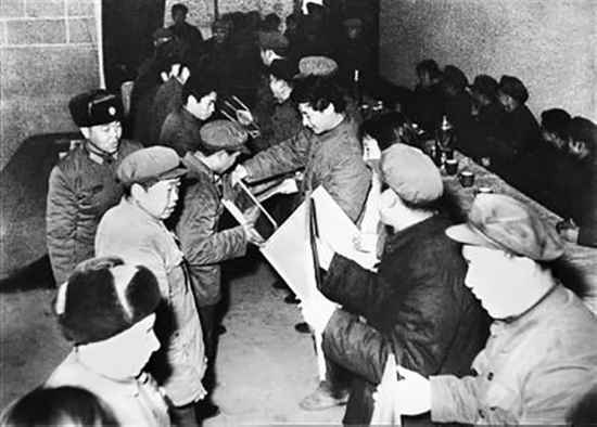  1982�궬��ϰ��ƽΪ��������ģ�佱��