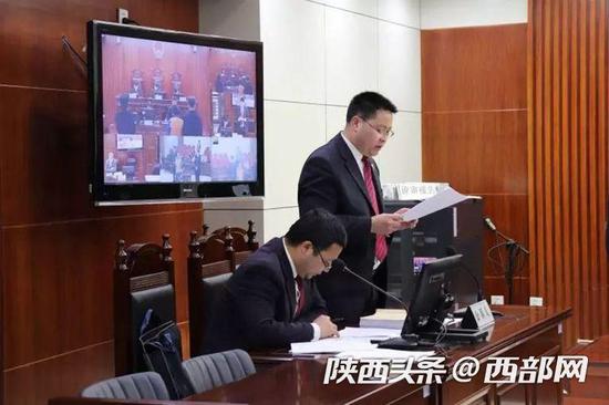 50�����Ů����7Ѯĸ��׹����������ͥ���ֳ���